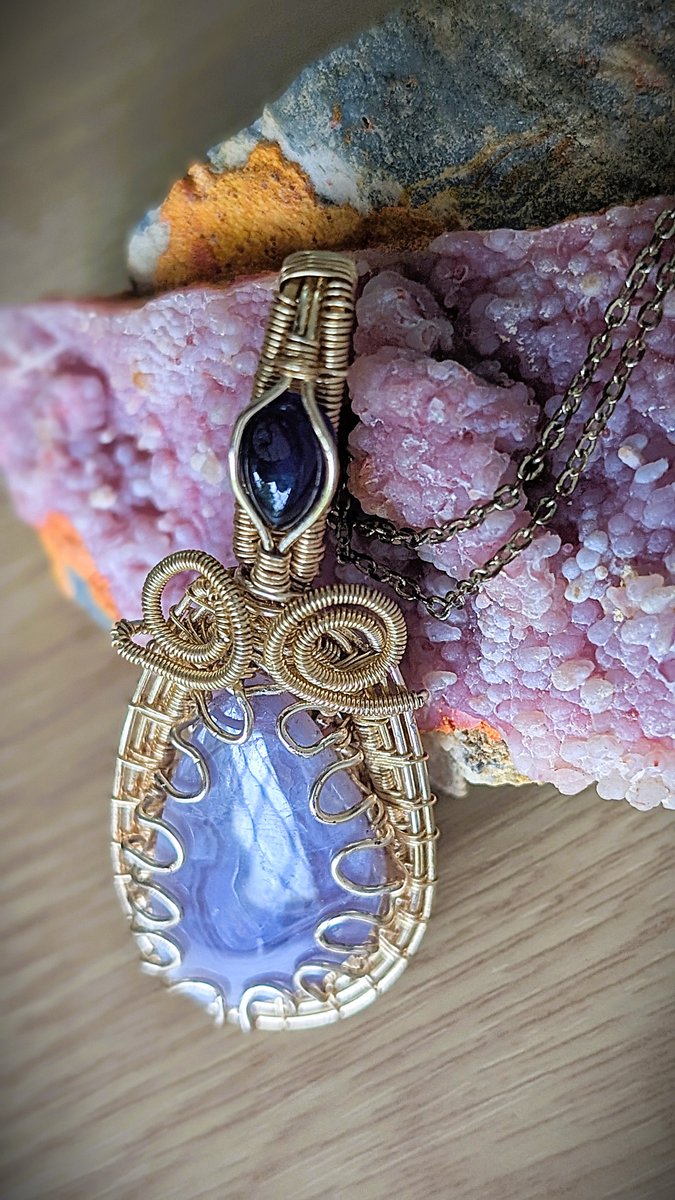 Agate and Amethyst pendant - Purple Agate and Amethyst Pendant by Loutan Beauty
